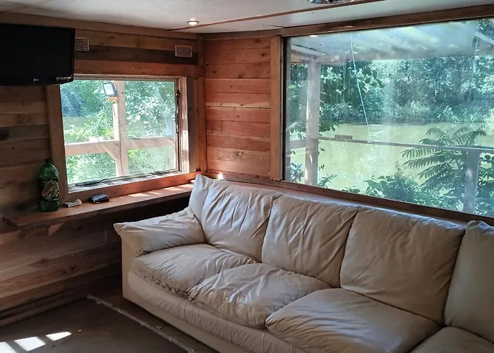 Pobrezni Chaticka Marta *